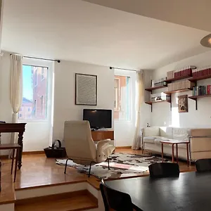 https://sanny-side-trastevere.it-romehotels.com