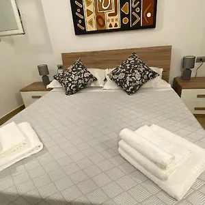 https://arco-vanese.barihotels.org