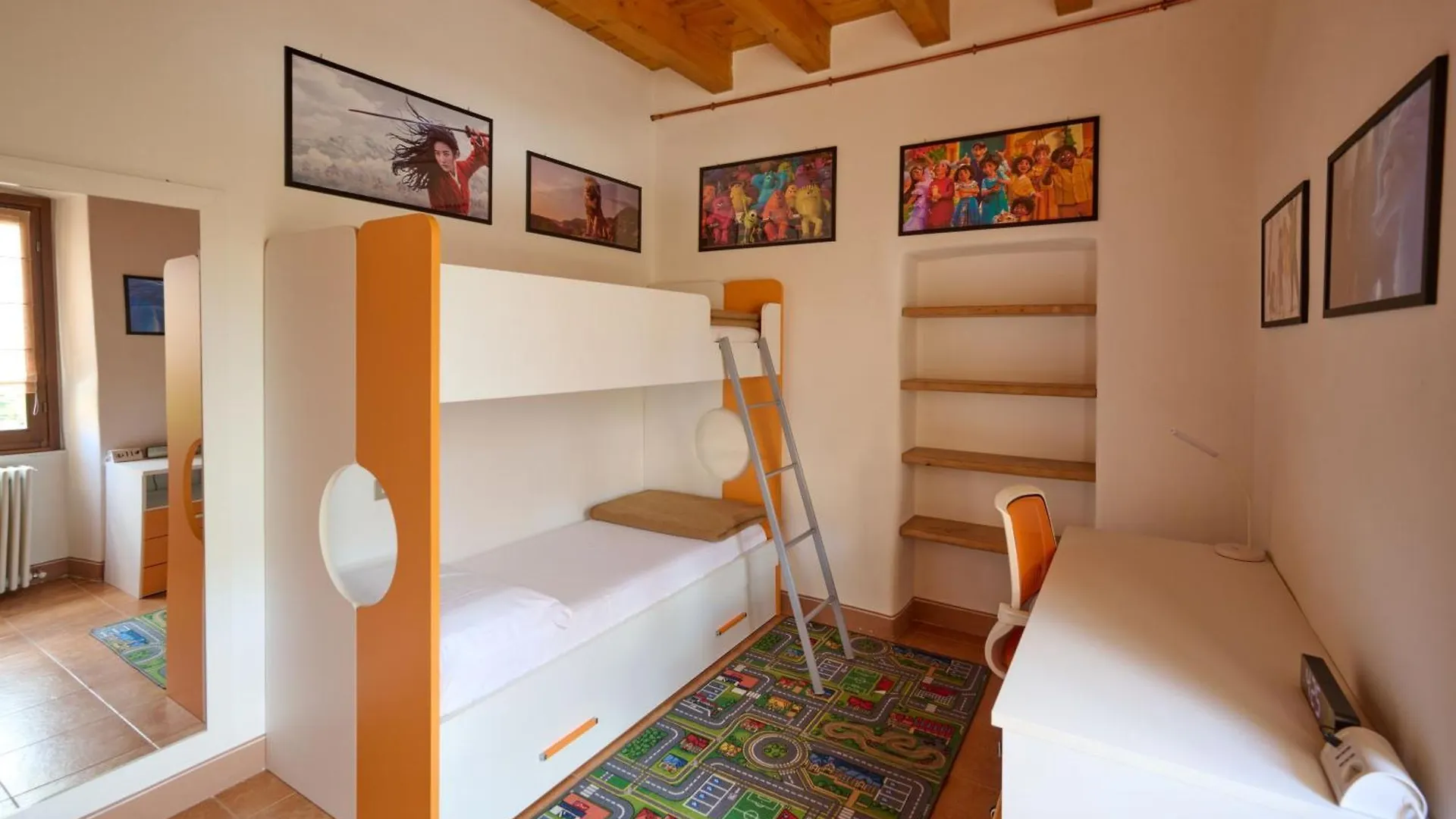 Holiday home Cav Motteno Mandello del Lario
